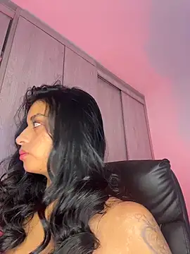 Laura fernandezII online show from December 20, 8:27 pm