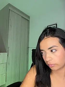 Laura fernandezII online show from March 15, 3:23 am