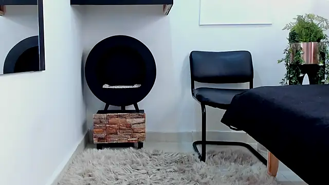 LenaRuiz  online show from January 22, 3:07 pm
