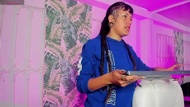  sharlotte777 online show from April 15, 2:13 pm