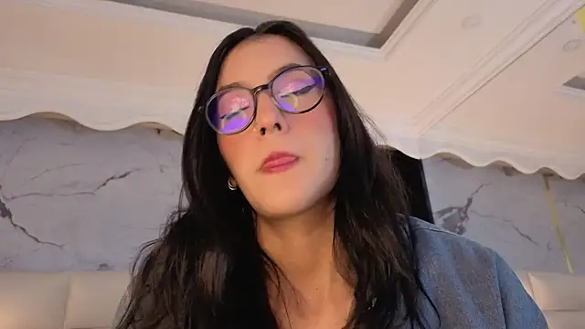 Snapshot of Princess_Violett chatting on May 12, 2:14 pm Princess Violett online show from May 12, 2:14 pm