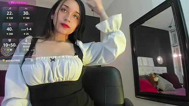 juliieta love online show from December 3, 10:07 pm