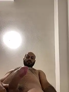 islandvybee55 online show from January 6, 3:42 am