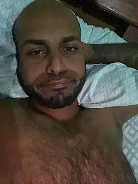 islandvybee55 online show from January 10, 9:22 am