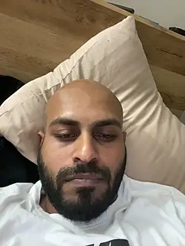 islandvybee55 online show from April 9, 2:33 pm