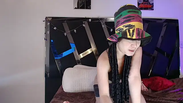 Charlotte11-11 online show from February 8, 6:55 pm