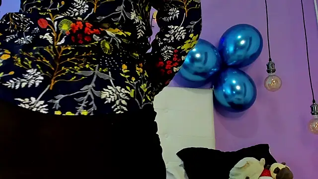 Charlotte11-11 online show from December 19, 3:41 pm