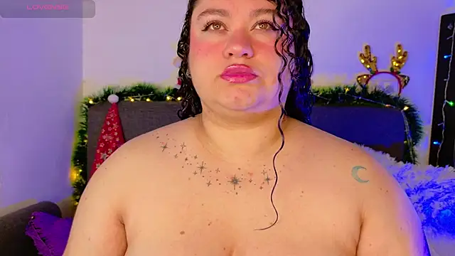 lunitaa0 online show from December 16, 4:06 am