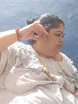 Snapshot of tamilthanushri chatting on May 7, 7:30 pm tamilthanushri online show from May 7, 7:30 pm