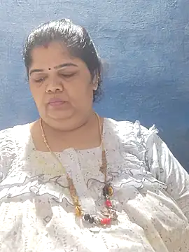 Snapshot of tamilthanushri chatting on May 8, 7:46 am tamilthanushri online show from May 8, 7:46 am