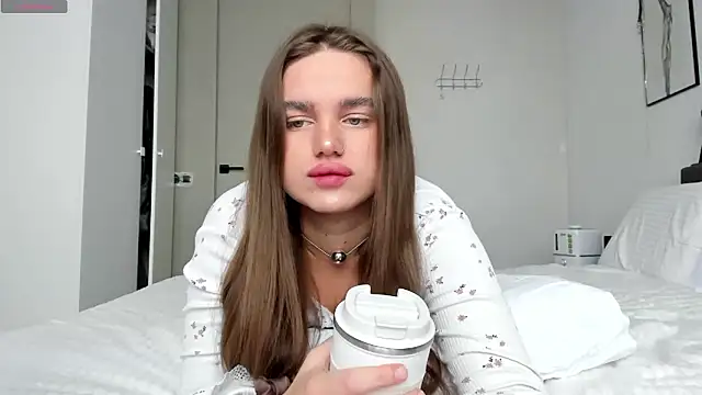 aesthetics  tease online show from March 17, 1:57 am