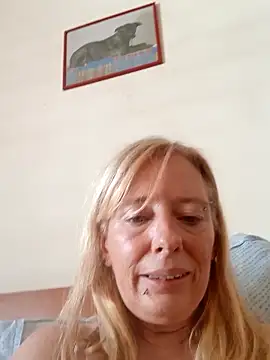 Snapshot of Ladykiss833 chatting on September 29, 1:16 pm Ladykiss833 online show from September 29, 1:16 pm