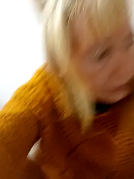 Snapshot of Ladykiss833 chatting on October 1, 10:38 pm Ladykiss833 online show from October 1, 10:38 pm