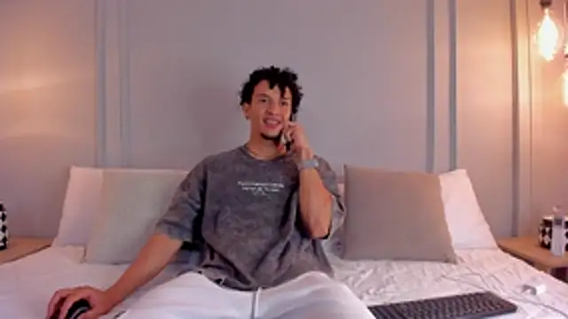 Snapshot of Dominick_star chatting on October 27, 4:05 am Dominick star online show from October 27, 4:05 am
