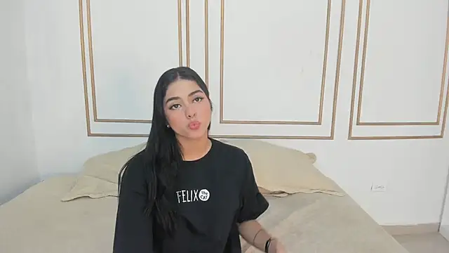 natalia aguirre1 online show from January 25, 12:26 pm