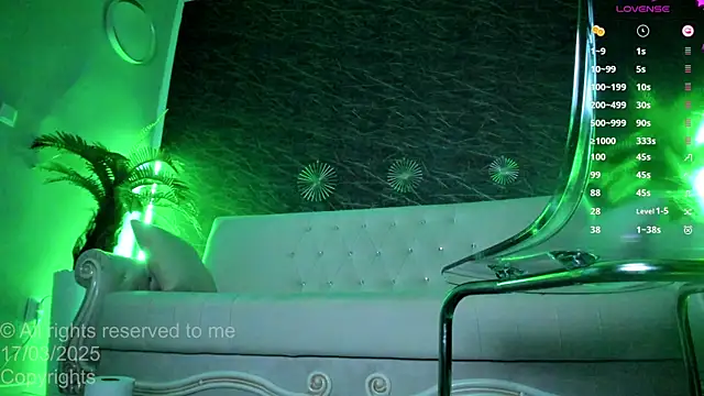 Snapshot of moona_ray chatting on March 18, 2:36 am moona ray online show from March 18, 2:36 am