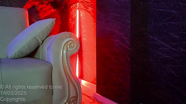 Snapshot of moona_ray chatting on March 20, 1:13 am moona ray online show from March 20, 1:13 am