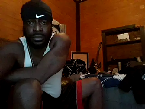 Snapshot of SukItSlo444 chatting on January 20, 2:01 am SukItSlo444 online show from January 20, 2:01 am