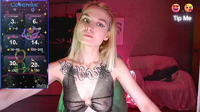 mischellemeow13 online show from October 8, 2:20 am