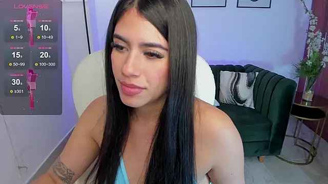 Snapshot of sarita_evanss chatting on December 16, 1:53 am sarita evanss online show from December 16, 1:53 am