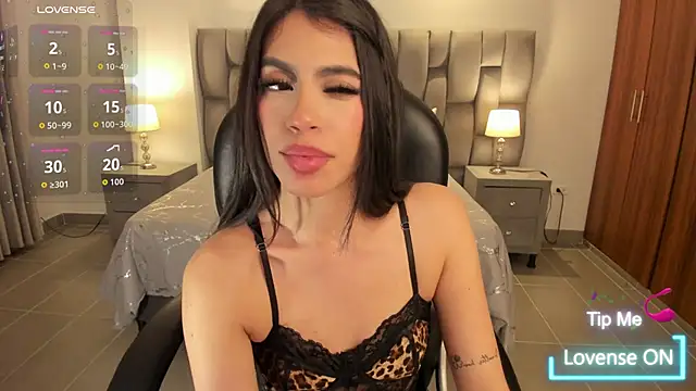 Snapshot of sarita_evanss chatting on May 15, 11:56 pm sarita evanss online show from May 15, 11:56 pm