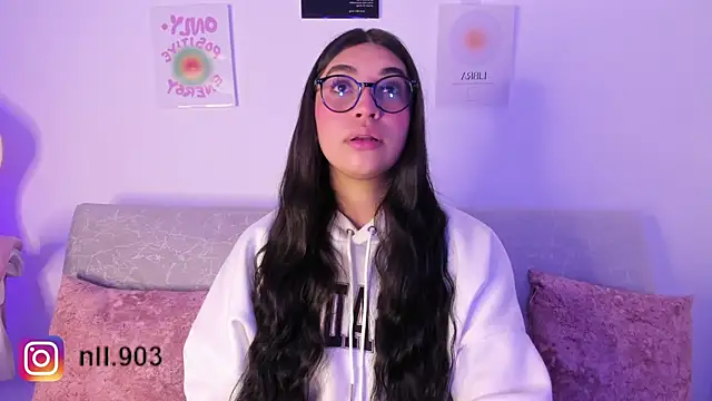 Snapshot of sensualhaven_ chatting on December 17, 11:49 pm sensualhaven online show from December 17, 11:49 pm