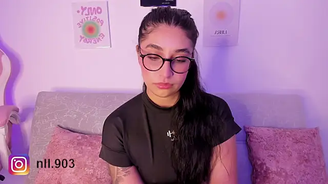 Snapshot of sensualhaven_ chatting on December 20, 12:08 am sensualhaven online show from December 20, 12:08 am