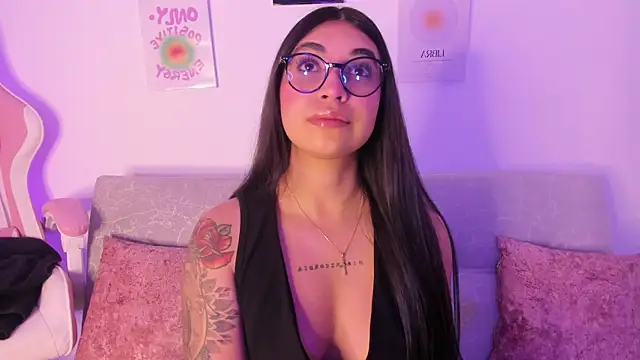 Snapshot of sensualhaven_ chatting on January 7, 11:35 pm sensualhaven online show from January 7, 11:35 pm