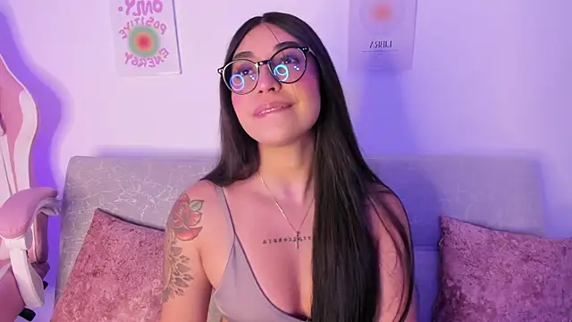 Snapshot of sensualhaven_ chatting on January 11, 3:44 am sensualhaven online show from January 11, 3:44 am