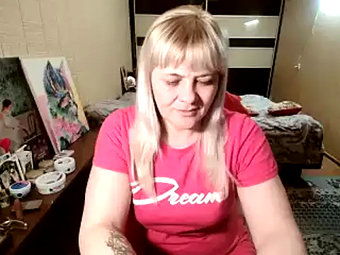 Snapshot of Lia_Laguna77 chatting on April 20, 7:04 pm Lia Laguna77 online show from April 20, 7:04 pm