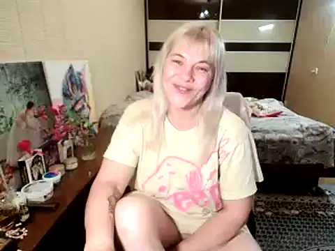 Snapshot of Lia_Laguna77 chatting on July 10, 5:26 pm Lia Laguna77 online show from July 10, 5:26 pm