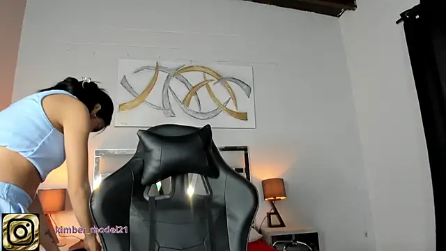 Snapshot of kimberlyycox chatting on December 17, 9:05 pm kimberlyycox online show from December 17, 9:05 pm