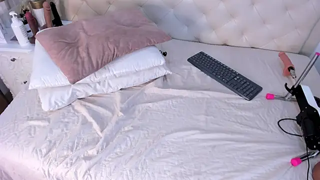  chloe adams online show from February 26, 2:46 pm