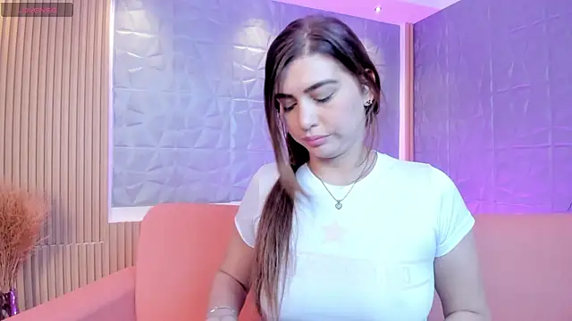 Snapshot of Laurent_Williams chatting on February 22, 11:03 pm Laurent Williams online show from February 22, 11:03 pm