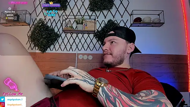 Angelgraham 1 online show from January 7, 5:04 pm