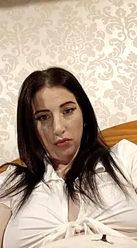 Snapshot of LuLuLover89 chatting on January 17, 1:15 am LuLuLover89 online show from January 17, 1:15 am