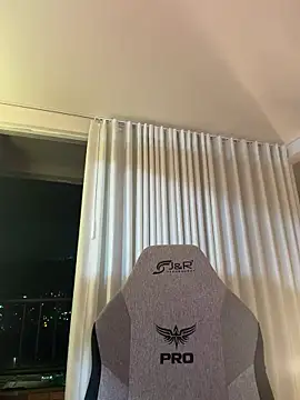 carolynnetrujillo online show from April 17, 2:25 am