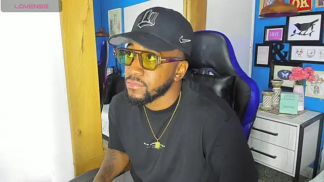 Drake Nassir4 online show from October 25, 4:20 am