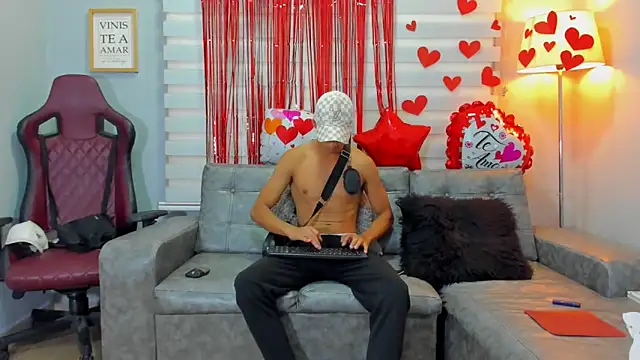 jose sexycumm online show from February 13, 7:31 pm