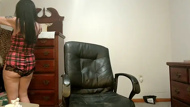 Snapshot of Organza1 chatting on March 2, 2:51 am Organza1 online show from March 2, 2:51 am