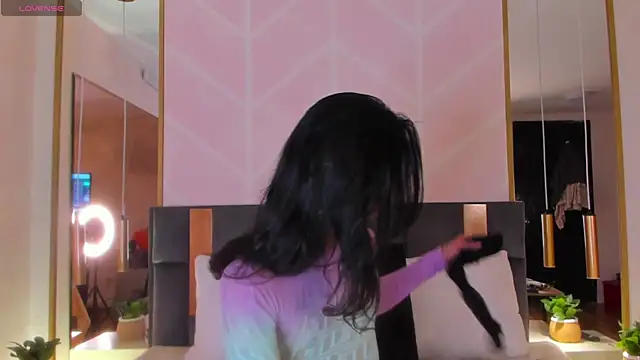 Snapshot of GabyPetit chatting on November 13, 8:08 pm GabyPetit online show from November 13, 8:08 pm