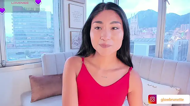 Megan Lim online show from February 13, 4:39 pm