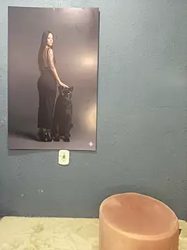 Snapshot of Elamesmamorena chatting on November 25, 11:54 am Elamesmamorena online show from November 25, 11:54 am