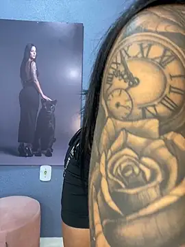 Snapshot of Elamesmamorena chatting on December 3, 4:49 pm Elamesmamorena online show from December 3, 4:49 pm