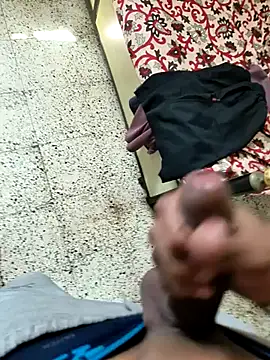 Snapshot of SurjS9 chatting on February 22, 5:44 am SurjS9 online show from February 22, 5:44 am