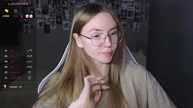 littlevildevil online show from March 8, 10:52 am