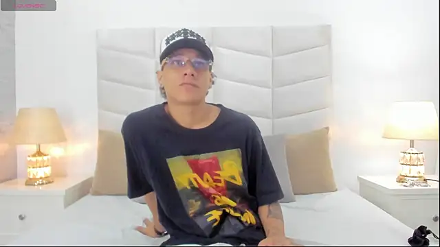 Snapshot of Buda_and_Cataleya_ chatting on March 15, 2:45 pm Buda and Cataleya  online show from March 15, 2:45 pm