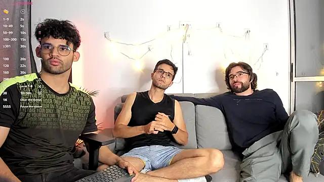 crisandrews online show from January 15, 3:43 am