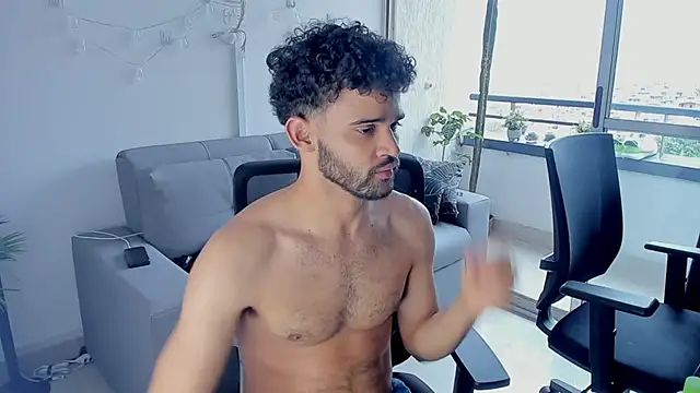 crisandrews online show from February 11, 8:52 pm