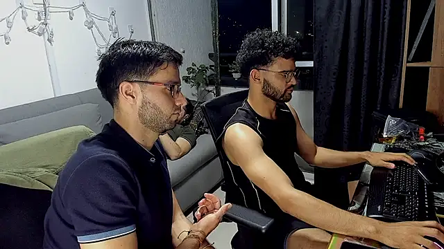 crisandrews online show from February 12, 3:29 am